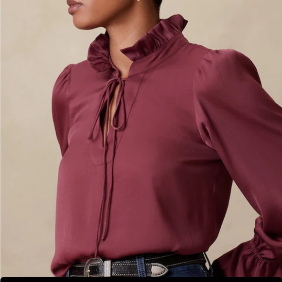 ♥️ NEW Banana Republic Ruffle-Tie Blouse - Picture 1 of 6